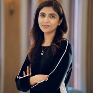 Dr Maimoonaa Mumtaz-derma-folder