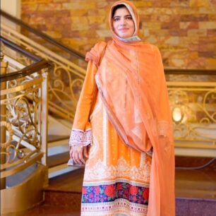 Dr Sadaf Mushtaq-derma-folder