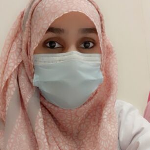 Dr Hadia Akram-derma-folder