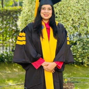 Dr Nazia Akhtar-derma-folder
