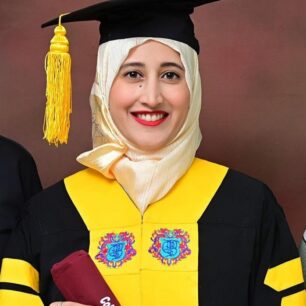 Dr Alina Ahmed-derma-folder