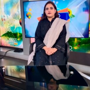 Dr Marrium Manzoor-derma-folder