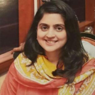 Dr Amna Malik-derma-folder