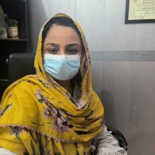 Dr Ayesha Khalid-derma-folder