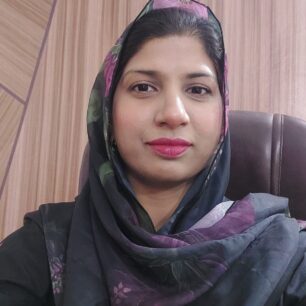 Dr Kainat Usman-derma-folder