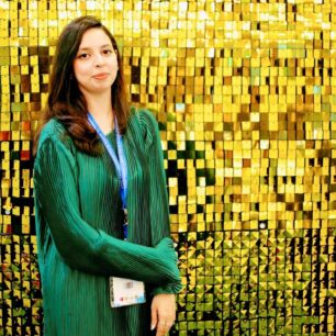 Dr Noor us Sabah-derma-folder